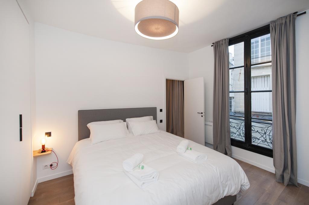 פריז Pick A Flat'S Apartment In Le Marais - Rue Sainte Croix De La Bretonnerie מראה חיצוני תמונה