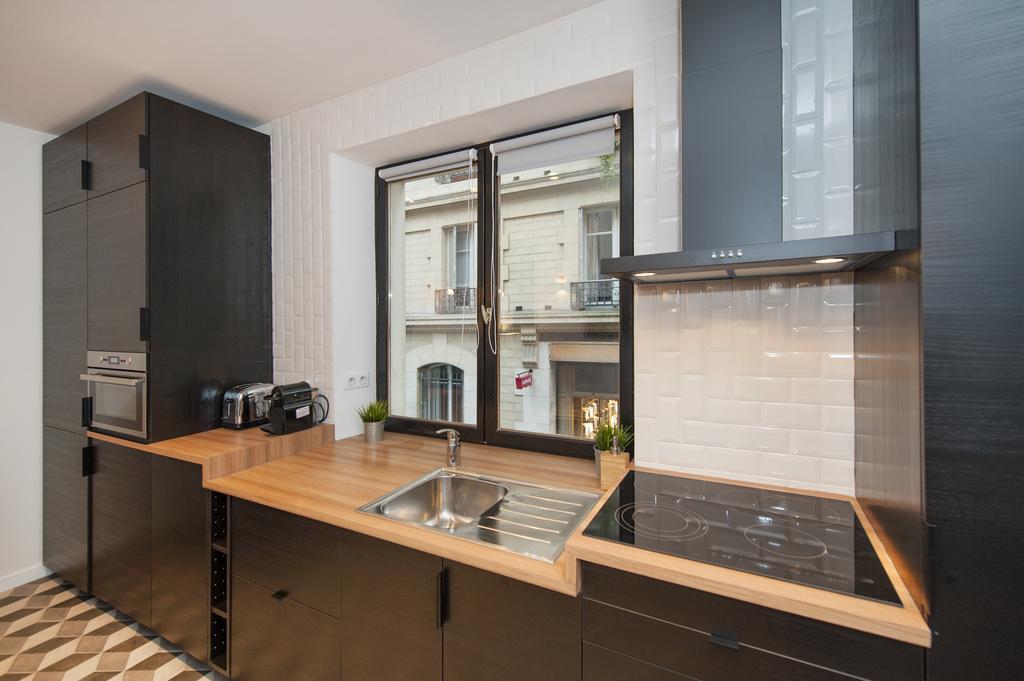 פריז Pick A Flat'S Apartment In Le Marais - Rue Sainte Croix De La Bretonnerie מראה חיצוני תמונה